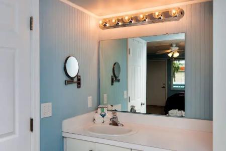 Silver Surf Gulf Beach Resort - 9