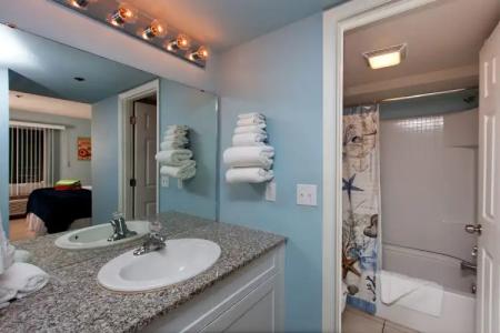 Silver Surf Gulf Beach Resort - 7