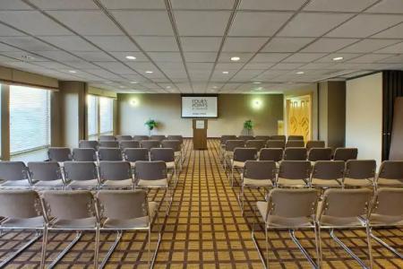 Four Points by Sheraton Charlotte/Pineville - 19