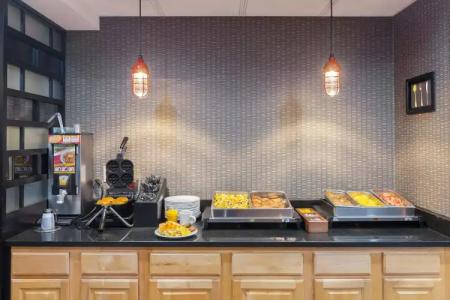 Four Points by Sheraton Charlotte/Pineville - 10