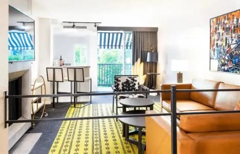 Montrose at Beverly Hills - 24