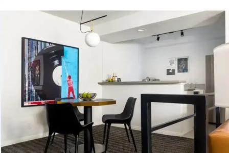 Montrose at Beverly Hills - 48