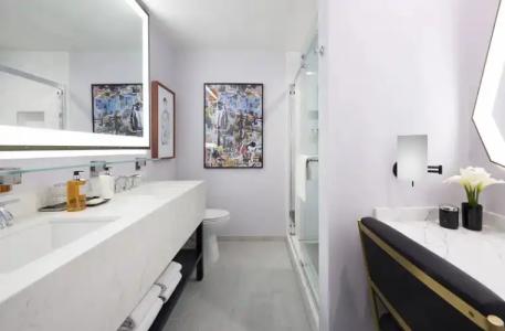 Montrose at Beverly Hills - 38