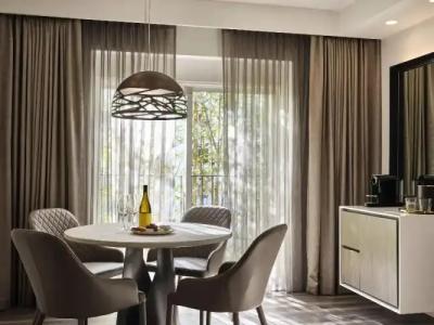 Sunset Marquis - 128