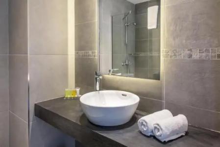 Mayfair Gardens - 52