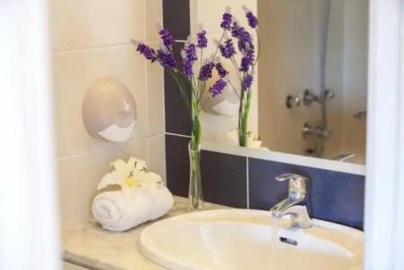 Mayfair Gardens - 47