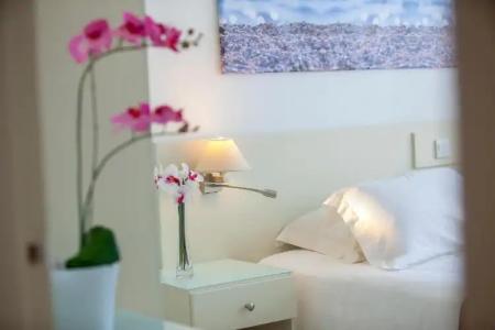 Mayfair Gardens - 95