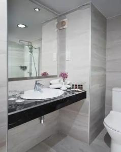 Mayfair Gardens - 61