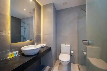 Mayfair Gardens - 76