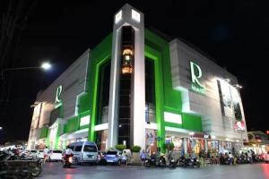 Meroom, Phuket Town