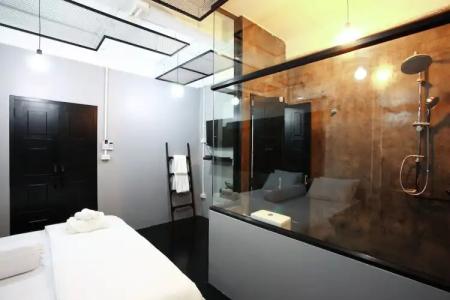 Meroom - 112
