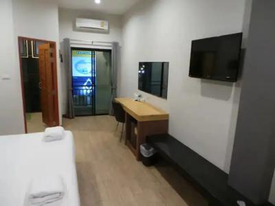 Bird Day Boutique - 24