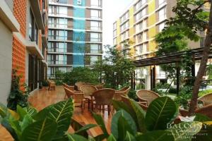 Balcony Courtyard Sriracha Hotel & Serviced Apartments, Sri Racha