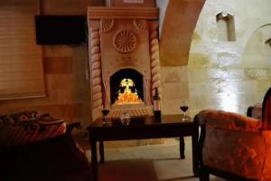 Family Cave Suite Hotel