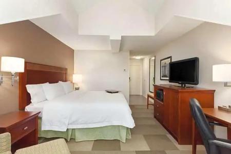 Hampton Inn Burlington - Colchester - 73