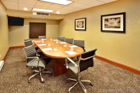 Holiday Inn Express & Suites Grand Rapids-North, an IHG - 19