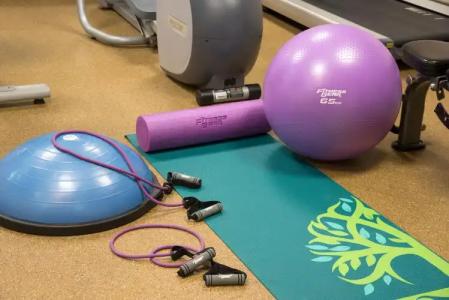 Holiday Inn Express & Suites Grand Rapids-North, an IHG - 21