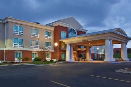 Holiday Inn Express & Suites Grand Rapids-North, an IHG - 0