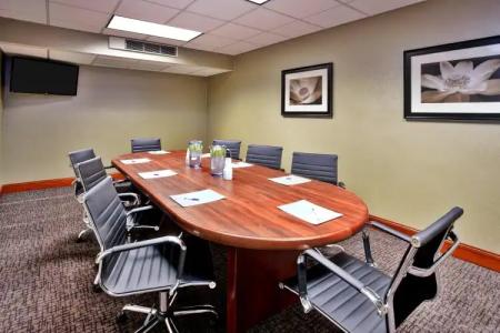 Holiday Inn Express & Suites Grand Rapids-North, an IHG - 26