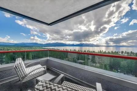 Harveys Lake Tahoe & Casino - 6