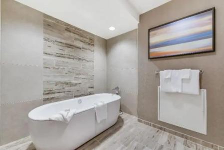 Harveys Lake Tahoe & Casino - 90