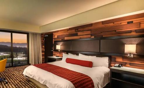 Bally's Lake Tahoe Casino Resort - 4