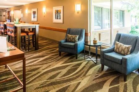 Comfort Inn West - 13