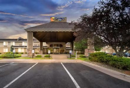 Comfort Inn West
