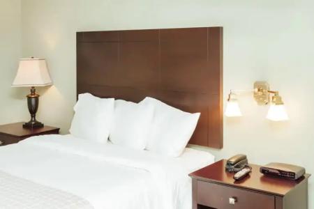 The Grand Nanaimo - 7