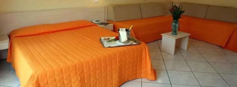 King's House Resort - 5