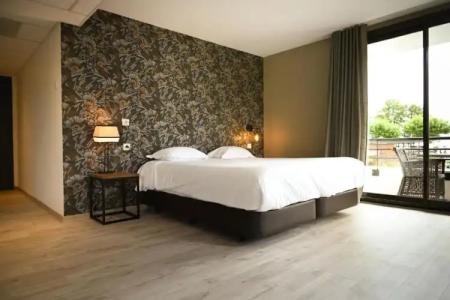 Hôtel Les Muses - 52