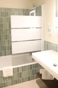 Hôtel Golf Fontcaude - 99