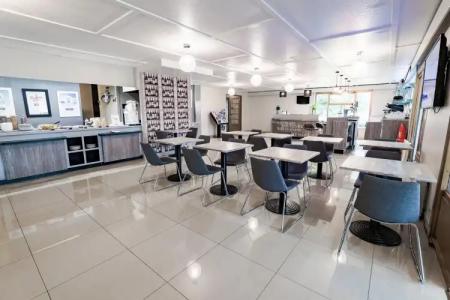 Kyriad Valenciennes Sud - Rouvignies - 28