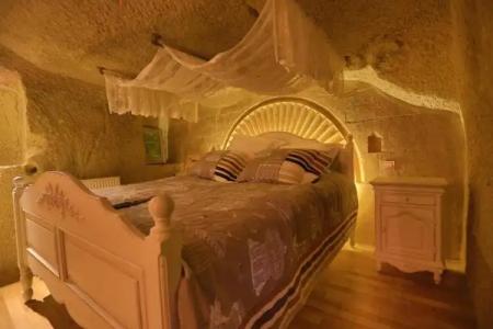 Iris Cave Cappadocia - 12