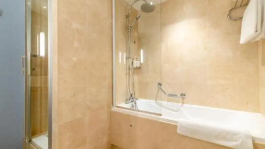 Holiday Inn Nice - Port St Laurent, an IHG - 216