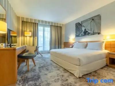 Holiday Inn Nice - Port St Laurent, an IHG - 149