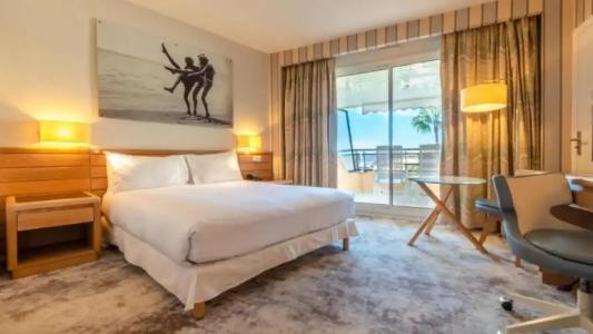 Holiday Inn Nice - Port St Laurent, an IHG - 205