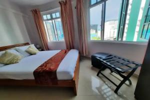 Hotel Octave Maldives, Male