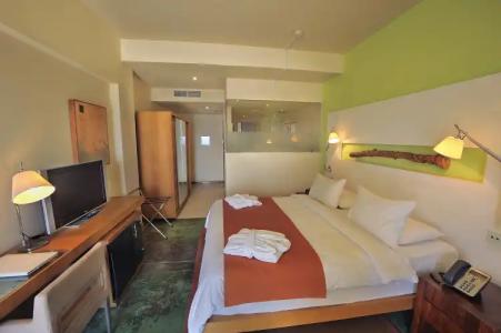 E-Larnaca Resort & Spa - 3