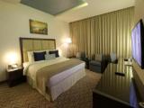 3 Bedrooms Sextuple Suite