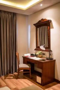 Pokhara Grande - 111