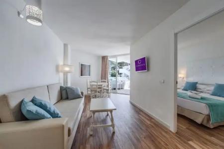 FERGUS Style Cala Blanca Suites - 43