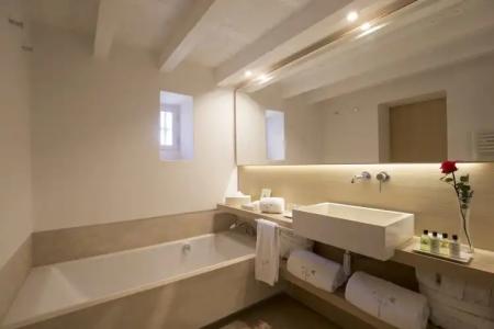 Can Simoneta - Adults Only - 18