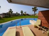 Swim Up Double Junior Suite
