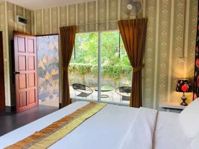 Canal Resort - 104