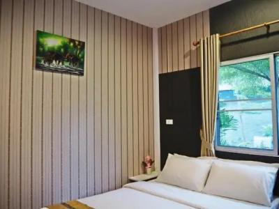 Canal Resort - 92