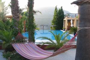 DDG Retreat, Casares