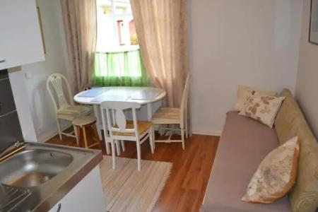 Salpalinjan Hovi - 47