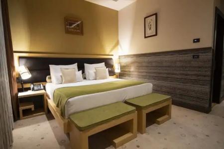 Atera Business Suites - 221