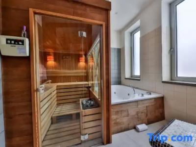 Atera Business Suites - 265